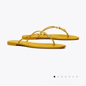 Tory bruch capri thong sandals
